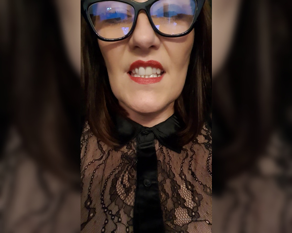 Miss B aka missb52s OnlyFans - 02-11-2020 - You wish my lips were