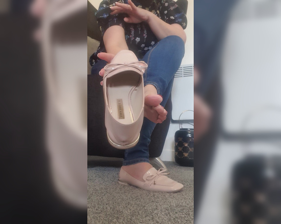 Miss B aka missb52s OnlyFans - 05-07-2022 - Dirty shoes, sweaty feet turn you on