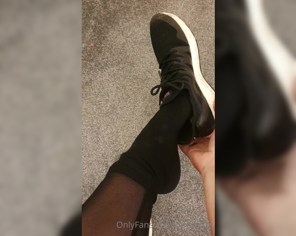 Miss B aka missb52s OnlyFans - 01-26-2021 - Peeling my socks of after my run