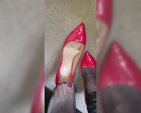 Miss B aka missb52s OnlyFans - 04-05-2023 - Red shoes, black nylons Now lick