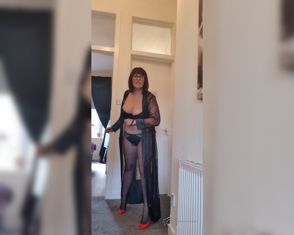 Miss B aka missb52s OnlyFans - 08-19-2021 - You crave to be mine