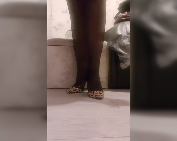 Miss B aka missb52s OnlyFans - 12-27-2019 - Stockings, heals and dirty soles