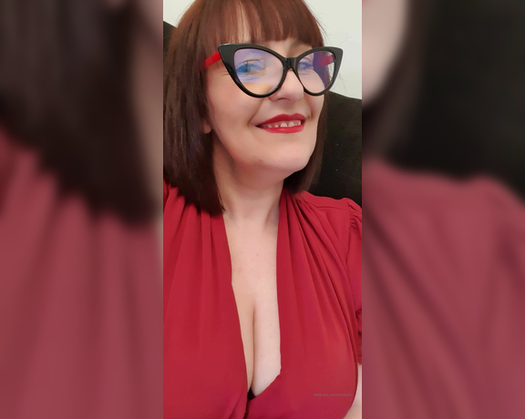 Miss B aka missb52s OnlyFans - 04-12-2021 - Step mother teases her boi