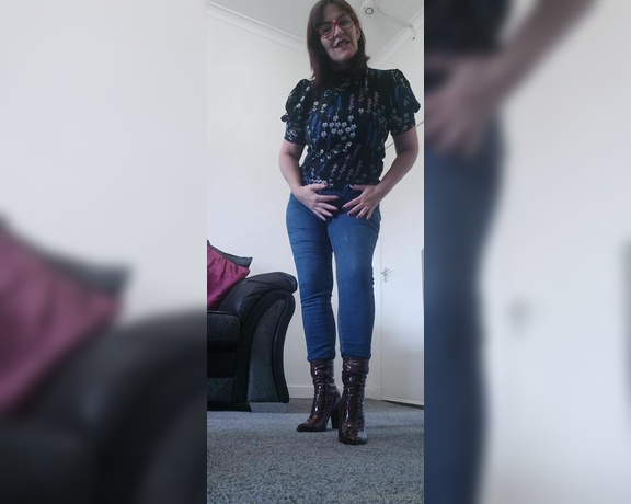 Miss B aka missb52s OnlyFans - 08-17-2024 - A simple outfit that has you so excited