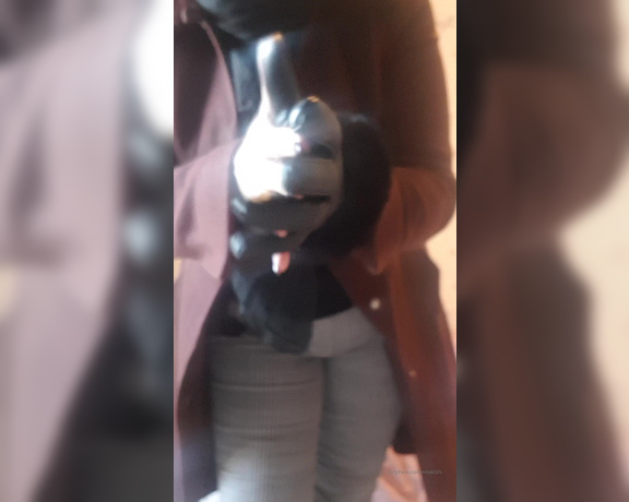 Miss B aka missb52s OnlyFans - 11-14-2019 - Love the smell and sound of leather gloves