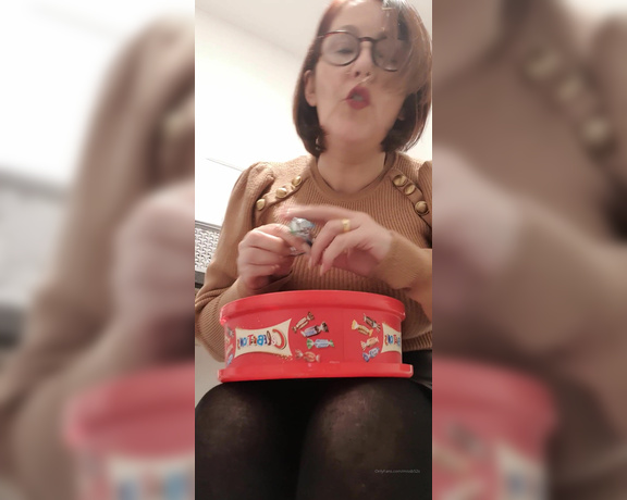 Miss B aka missb52s OnlyFans - 12-20-2020 - Im going to force feed you all these chocolates