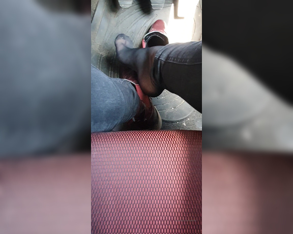 Miss B aka missb52s OnlyFans - 04-20-2022 - Under my pedals