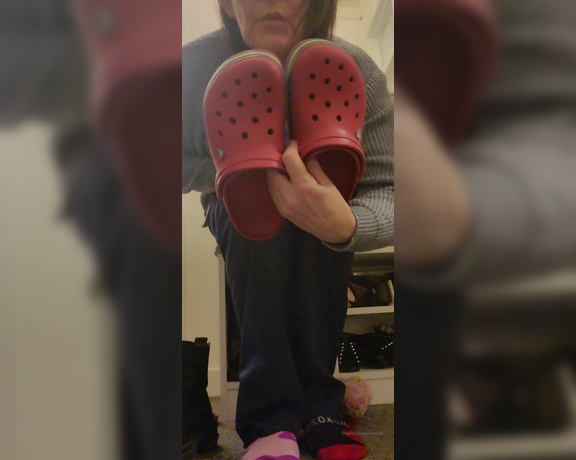 Miss B aka missb52s OnlyFans - 01-28-2023 - When im at work you will clean my boots