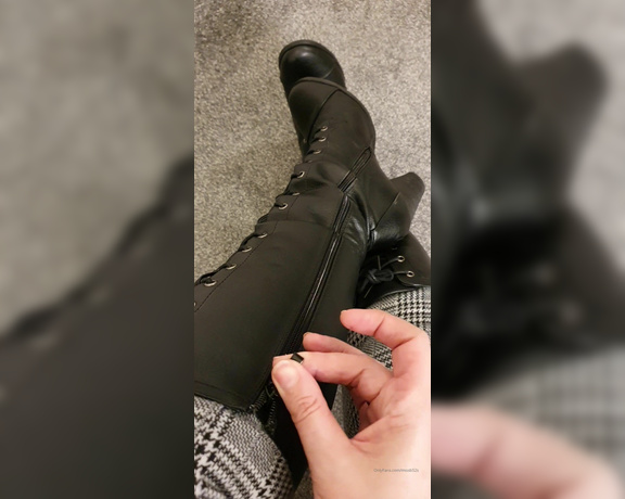 Miss B aka missb52s OnlyFans - 03-08-2021 - Unzip my boots