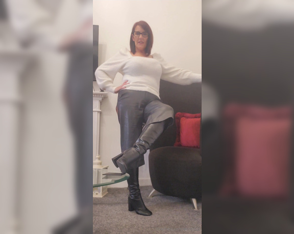 Miss B aka missb52s OnlyFans - 10-03-2023 - Tell me how much you love my outfit