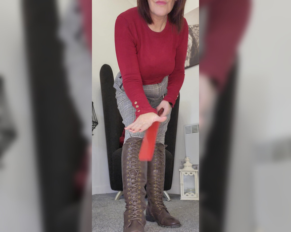 Miss B aka missb52s OnlyFans - 11-22-2023 - Ready for my new toy, boot sluts