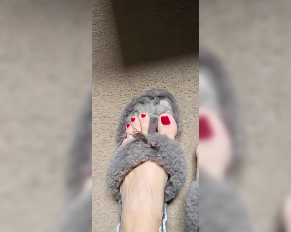 Miss B aka missb52s OnlyFans - 07-08-2022 - Slipper sluts and foot bois