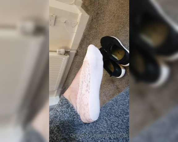 Miss B aka missb52s OnlyFans - 06-11-2021 - Cute little socks in my old smelly trainers