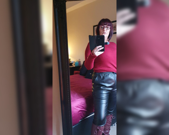 Miss B aka missb52s OnlyFans - 12-30-2021 - Just love the colour coordination today