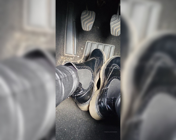 Miss B aka missb52s OnlyFans - 05-06-2023 - Sitting in my car thinking how much Id love to wipe my boots on your ugly