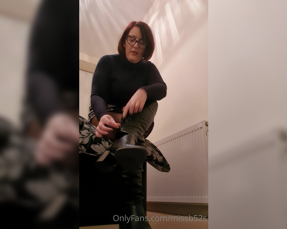 Miss B aka missb52s OnlyFans - 10-08-2020 - Sitting waiting on me coming home