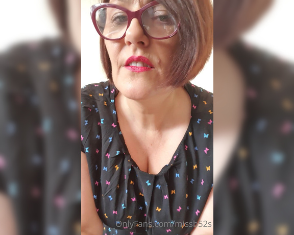 Miss B aka missb52s OnlyFans - 08-12-2020 - Navy nylons look fabulous