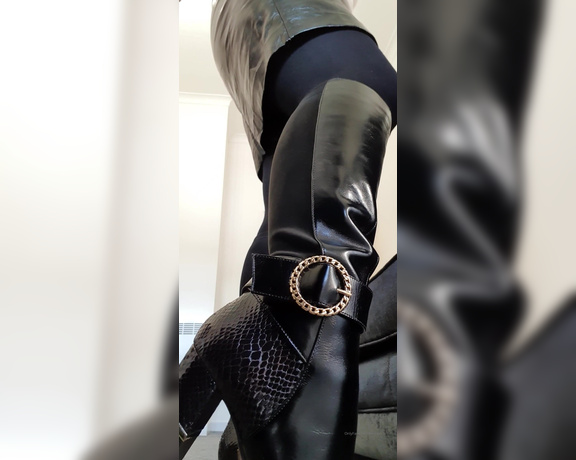 Miss B aka missb52s OnlyFans - 02-14-2021 - The right view to worship my boots