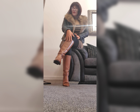 Miss B aka missb52s OnlyFans - 04-07-2022 - You do exactly as your stepmother tells you, or else i will tell all your friends