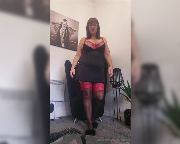 Miss B aka missb52s OnlyFans - 06-24-2024 - Seat sniffer