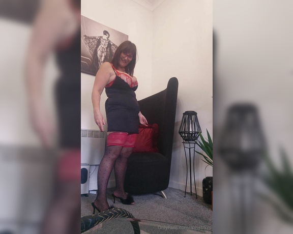 Miss B aka missb52s OnlyFans - 06-24-2024 - Seat sniffer