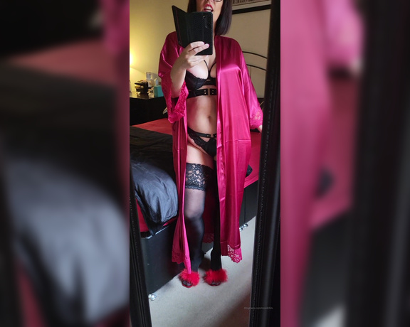 Miss B aka missb52s OnlyFans - 10-11-2022 - This is what betas like you dont get