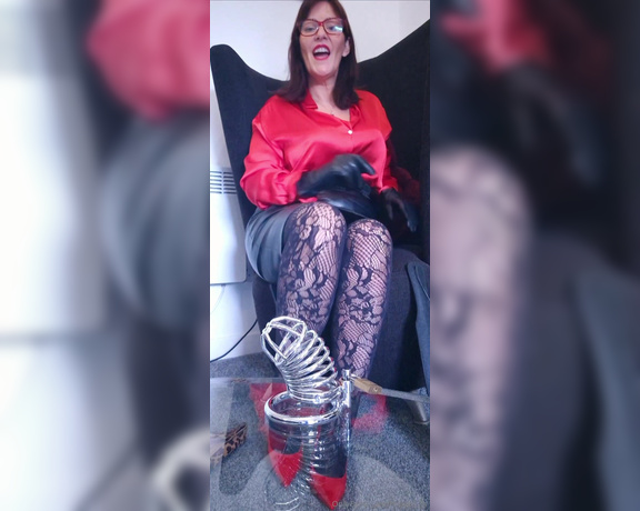 Miss B aka missb52s OnlyFans - 08-27-2024 - Spanking time