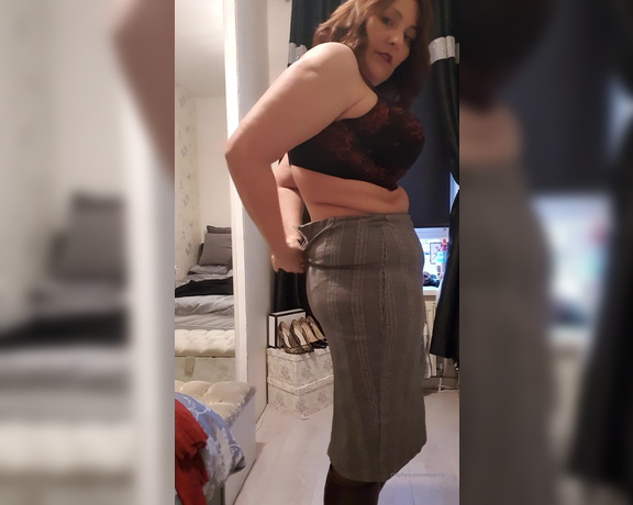 Miss B aka missb52s OnlyFans - 01-31-2020 - Locked as I get ready to fuck my lover Cuckold is the best life for you