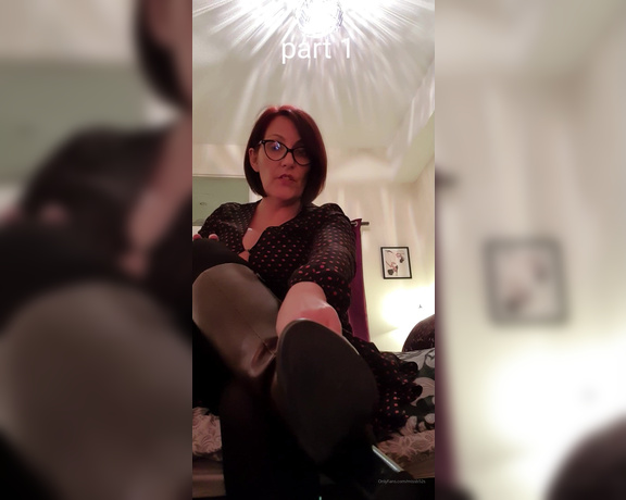 Miss B aka missb52s OnlyFans - 11-03-2020 - Part 1 of your training, Boot care