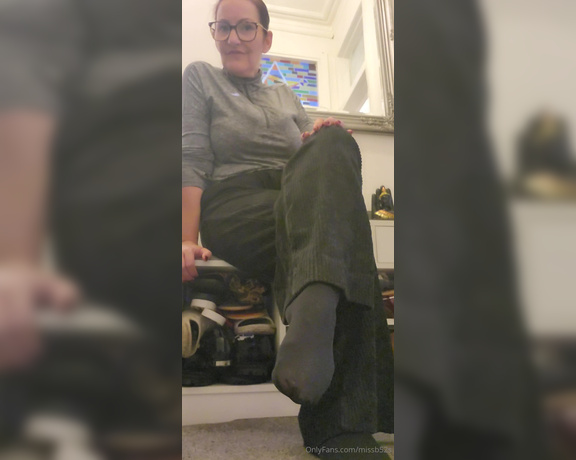 Miss B aka missb52s OnlyFans - 11-04-2023 - Lets chat about my greasy boots that you need to clean