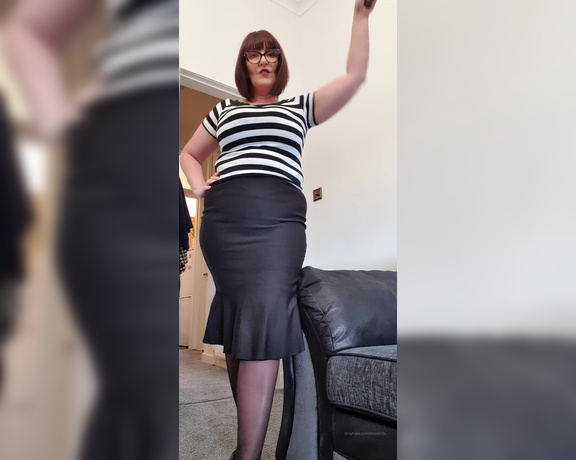 Miss B aka missb52s OnlyFans - 05-03-2021 - What happens when you dont do as your told