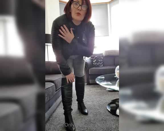 Miss B aka missb52s OnlyFans - 10-12-2020 - You will start with my boots boi