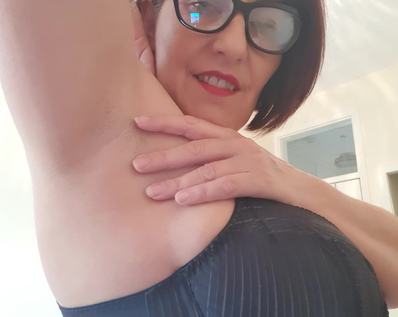 Miss B aka missb52s OnlyFans - 08-01-2020 - Clean up all your step mothers sweat