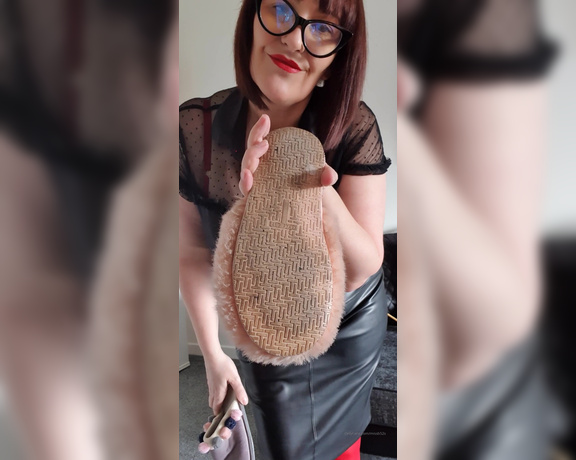 Miss B aka missb52s OnlyFans - 04-20-2021 - What will I use first