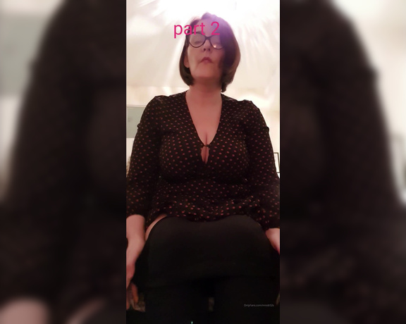 Miss B aka missb52s OnlyFans - 11-04-2020 - Part 2 How to remove my nylons