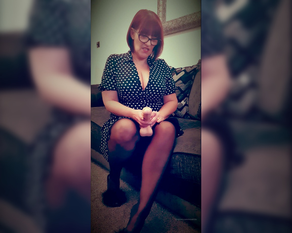 Miss B aka missb52s OnlyFans - 12-15-2021 - Caught wanking over your stepmother, you need to be taught a lesson