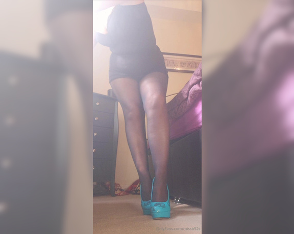 Miss B aka missb52s OnlyFans - 07-25-2024 - Worship me in Nylons & heels