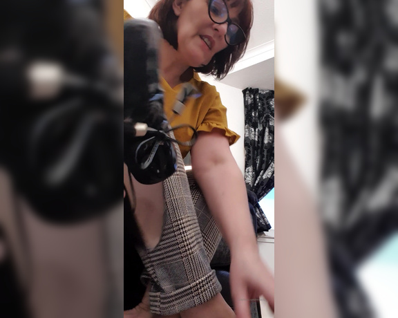 Miss B aka missb52s OnlyFans - 04-15-2021 - Delicious sticky feet