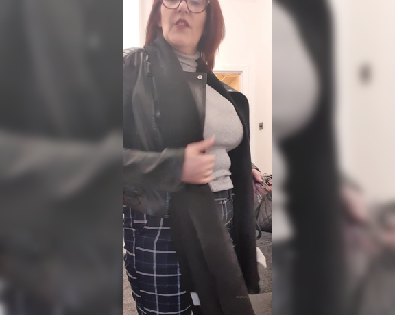 Miss B aka missb52s OnlyFans - 02-08-2021 - Walk you on your lead like a dog