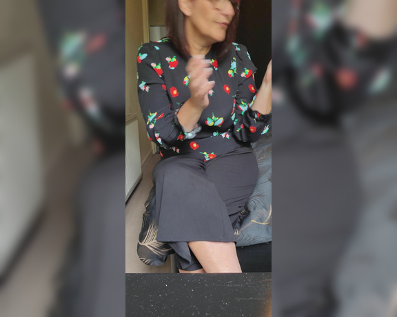 Miss B aka missb52s OnlyFans - 05-27-2023 - Tell me perverts, what would you have sex with