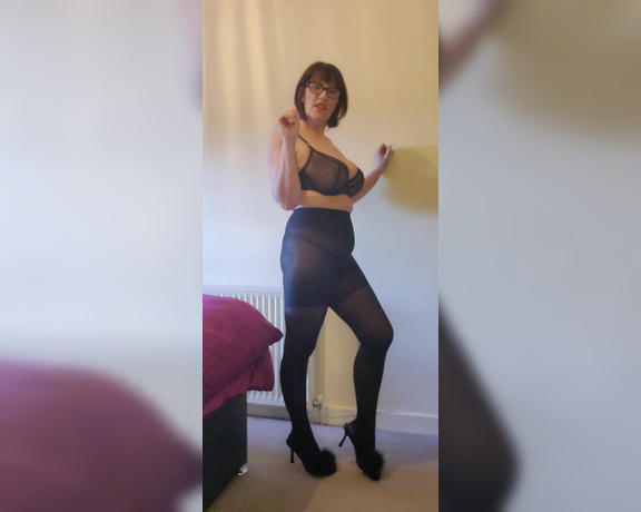 Miss B aka missb52s OnlyFans - 01-06-2023 - I love new nylons