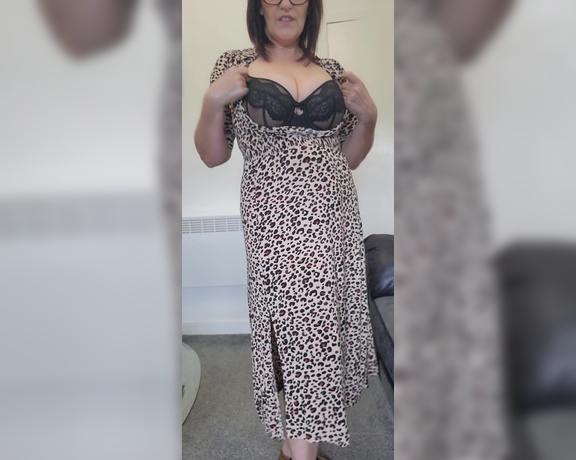 Miss B aka missb52s OnlyFans - 06-19-2022 - Lets talk about ME