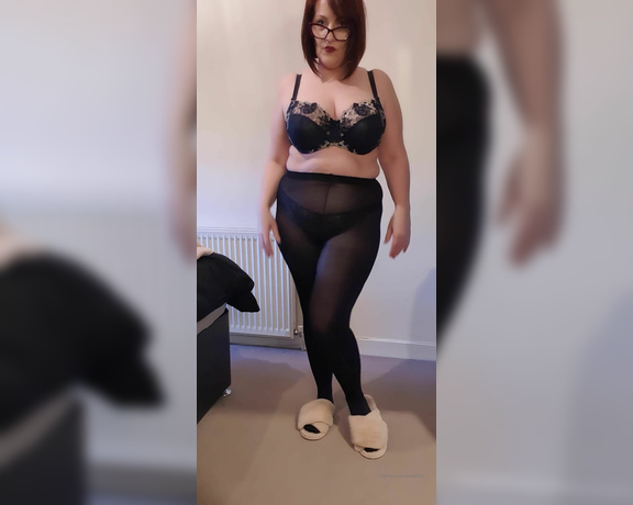 Miss B aka missb52s OnlyFans - 02-17-2021 - Thick tights with slippers