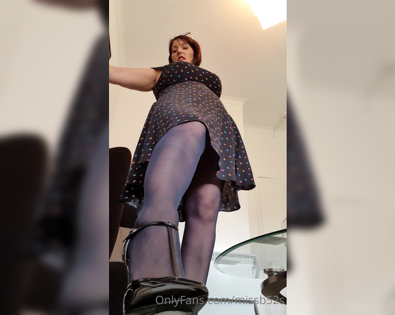 Miss B aka missb52s OnlyFans - 08-10-2020 - Going to catch me a tiny man