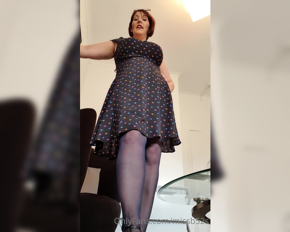 Miss B aka missb52s OnlyFans - 08-10-2020 - Going to catch me a tiny man