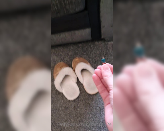 Miss B aka missb52s OnlyFans - 04-09-2021 - Tiny man in my slippers