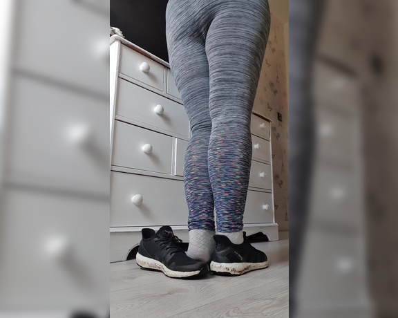 Miss B aka missb52s OnlyFans - 03-11-2020 - Your morning veiw of my sweaty feet