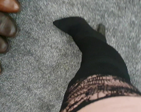 Miss B aka missb52s OnlyFans - 03-10-2021 - Boot sluts worship