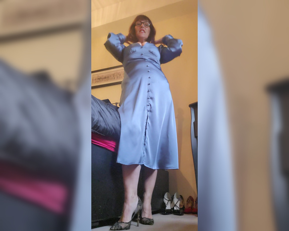 Miss B aka missb52s OnlyFans - 04-29-2023 - Looking amazing in my silky dress