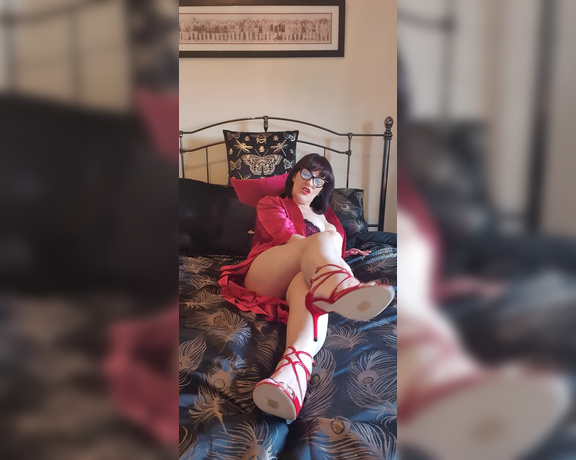 Miss B aka missb52s OnlyFans - 03-20-2022 - Worshiping your stepmothers heels as she lays in bed